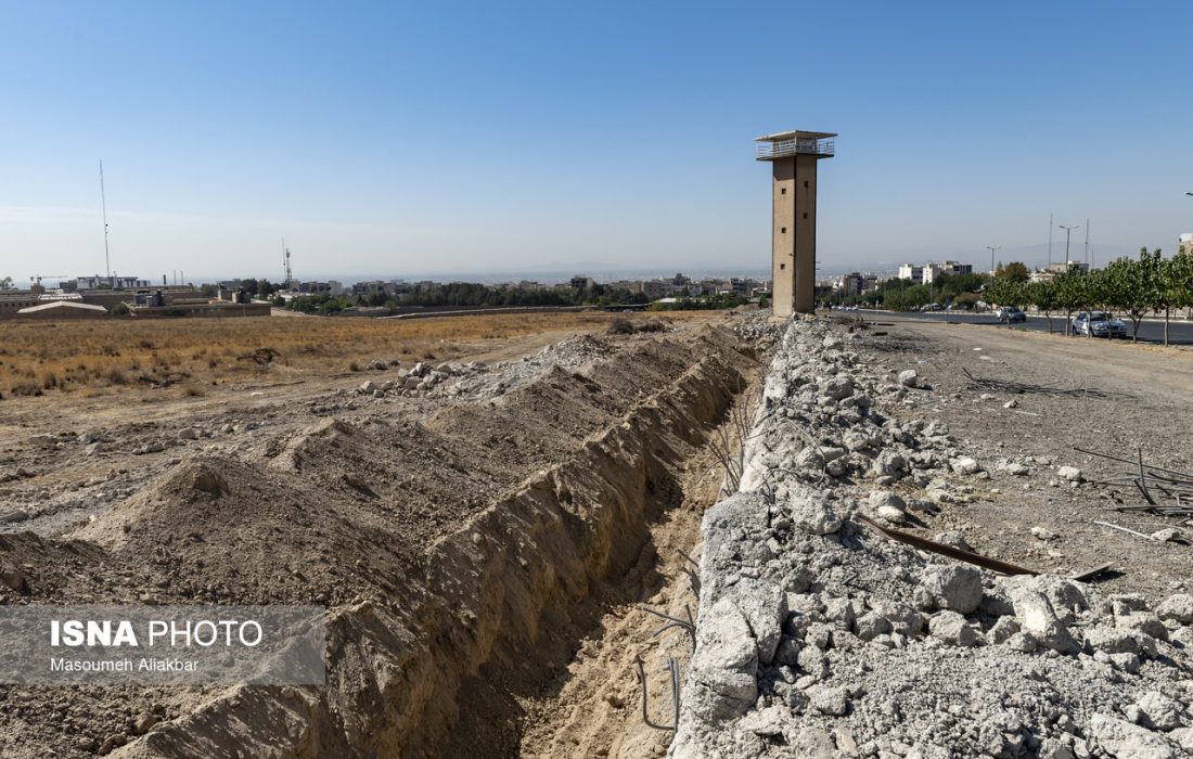 تخریب دیوار زندان رجایی‌شهر / عکس