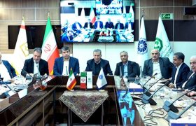 در نشست اتاق ایران با بانک‌های توسعه صادرات و صنعت و معدن مطرح شد:   مسیر همکاری بین اتاق ایران و دو بانک تخصصی طراحی می‌شود | تعریف مشروط خطوط اعتباری برای صادرکنندگان شناسنامه‌دار