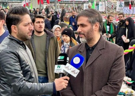 حضور رییس شورای سیاست گذاری انجمن ملی نخبگان در راهپیمایی 22 بهمن