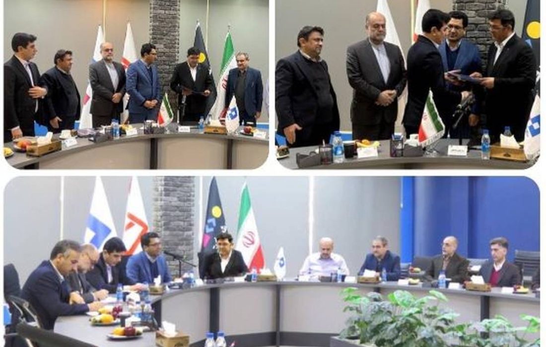 قطار تغییرات بانک مسکن در ایستگاه ناواکو / علیخانی سکان هدایت ناواکو را بدست گرفت