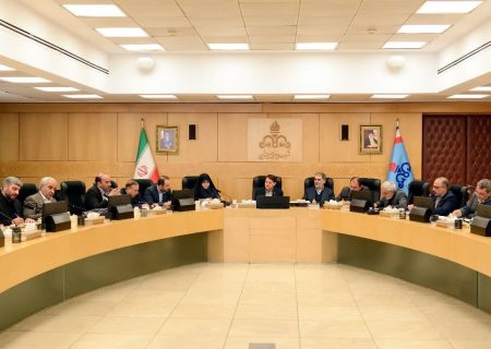 حمایت فراکسیون نظارت بر صنعت نفت، گاز و پتروشیمی مجلس از صنعت پتروشیمی