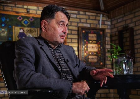 تفرشی: از زمان انقلاب تا کنون، مداوم گرفتار بازی برد-باخت هستیم / هردو کشور مطمئن بودند که برنده مطلق جنگ نیستند