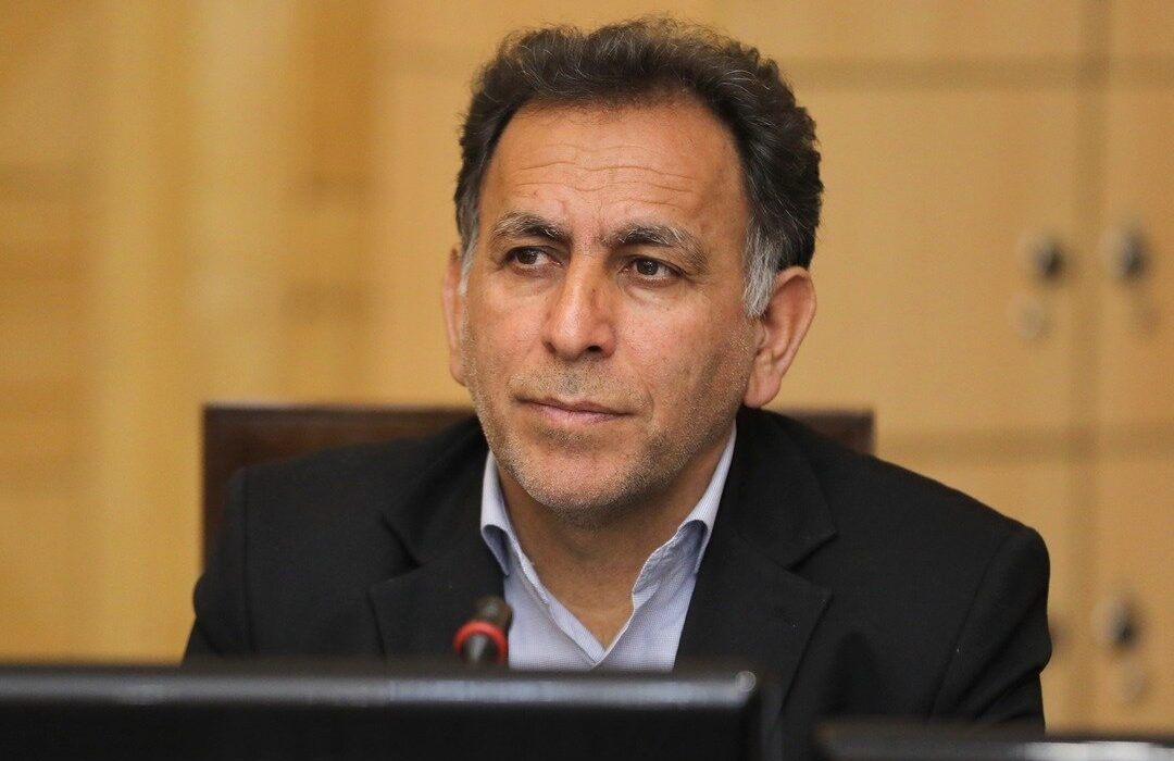 سپهوند: تصمیمی برای افزایش قیمت بنزین گرفته نشده است