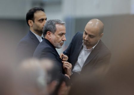 گمانه‌زنی‌ها در مورد مفاد پیشنهاد جدید ایران /  روزنامه‌نگار انگلیسی: ایران همچنان خود را در موضع برتر می‌بیند