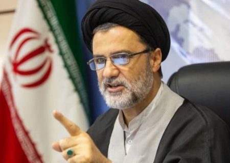 ادعای جدید نبویان درباره نامه‌های محرمانه رهبری به تیم مذاکره کننده؛ سه بار تأکید کردند درباره موضوع هسته‌ای گفت‌وگو نشود و مذاکرات متوقف شود