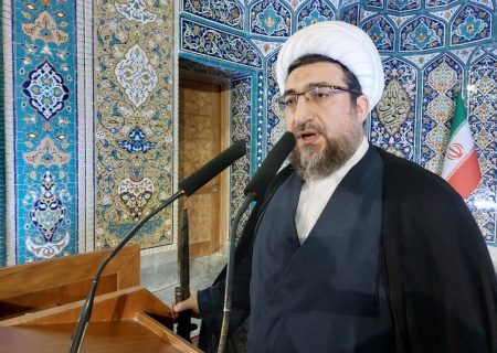 امام جمعه تبریز: اگر آمریکایی‌ها شروط رهبری را بی‌کم‌وکاست نپذیرند، آن‌ها را با ذلت از منطقه خارج می‌کنیم/ دشمنان به دنبال سوءاستفاده از حجاب هستند
