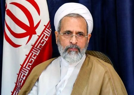 امام جمعه قم: هیچ اعتمادی به وعده ها و مذاکرات دشمن نداریم
