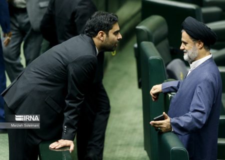 جعفرزاده ایمن‌آبادی: مذاکرات صددرصد به تأیید رهبر معظم انقلاب رسیده است/ حقیقت‌پور: تندروها از نظام عبور می‌کنند؛ مگر درباره نوح و پسرش ننوشتند