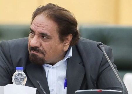 سیاست تثبیت و شکاف ارزی منجر به تورم شد؛ نرخ ارز باید با ثبات باشد
