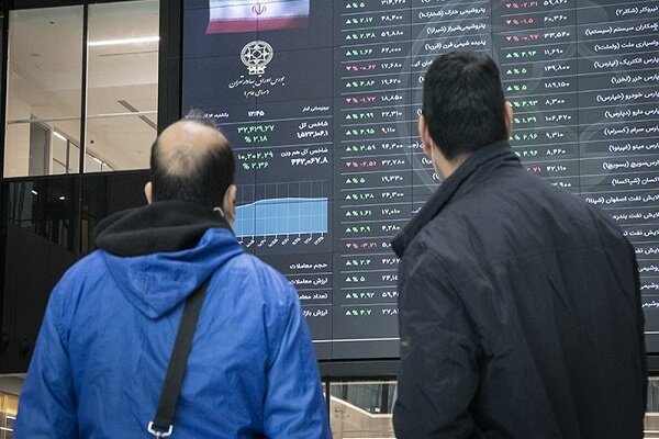 چرا بورس در تعطیلی تهران باز است؟ تصمیمی که نیاز به توضیح دارد