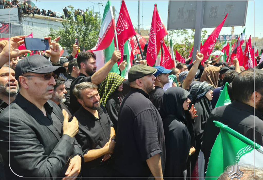 حضور مدیرعامل و مدیران ارشد گروه خودروسازی سایپا در آیین تشییع پیکر رهبر شهید/ حضور پررنگ خانواده بزرگ سایپا در مراسم بدرقه رهبر شهید انقلاب