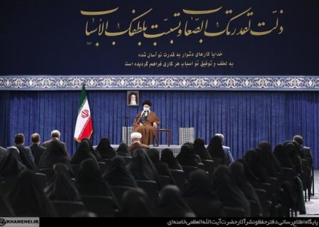 توجه رهبر شهید انقلاب به جامعه پرستاری: تعرفه‌گذاری خدمات پرستاری یک مطالبه واقعی است؛ جامعه پرستاری را تقویت نکنیم در بزنگاه‌ها ضربه خواهیم خورد