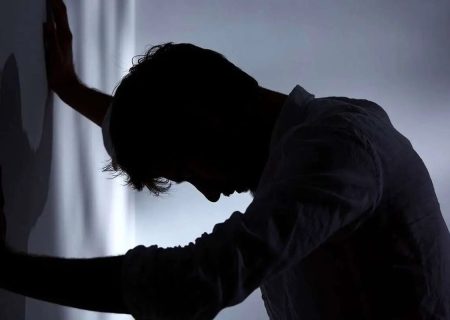طبقه متوسط فقیر شده، اما حاضر نیست در فقر فرزندآوری کند/ هشدار جامعه‌شناس: موج بیکاری، خشونت خانگی را در ایران تشدید می‌کند