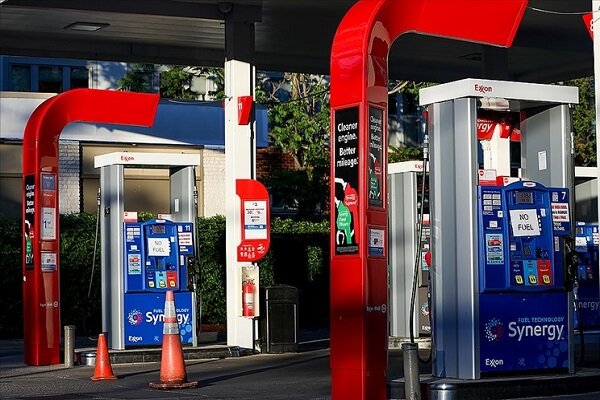 قیمت بنزین در آمریکا باز هم افزایش مییابد