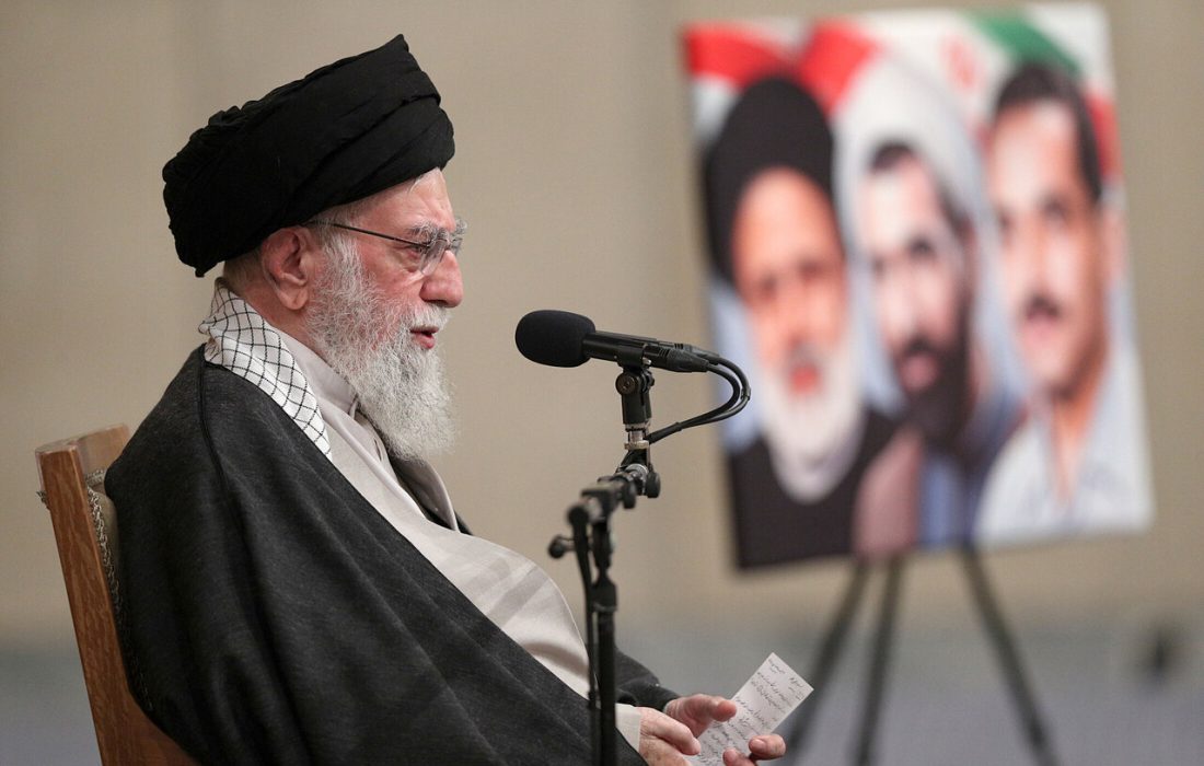 مروری بر توصیههای رهبر شهید به دولتها؛ از هاشمی تا پزشکیان/ ماجرای تنها رئیسجمهوری که نشان فتح دریافت کرد + جدول