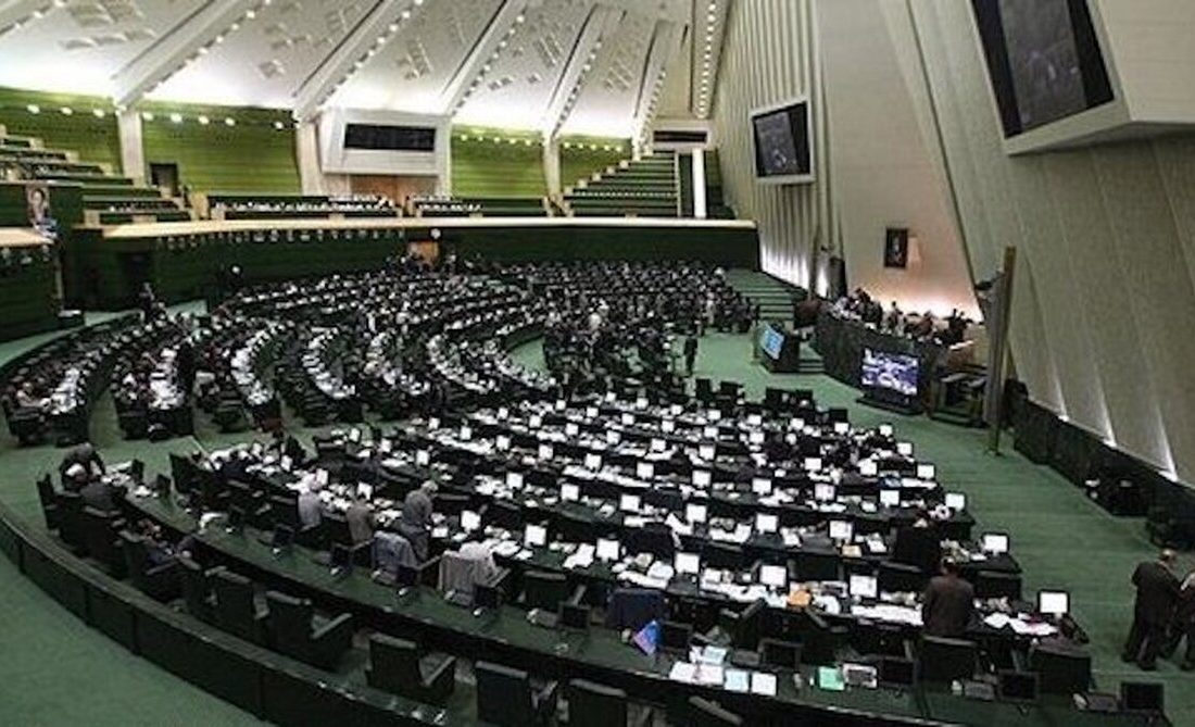 نماینده مجلس: جلسات با رهبر انقلاب به صورت مجازی برگزار می شود/ جنگ فراگیر در این مقطع اتفاق نخواهد افتاد