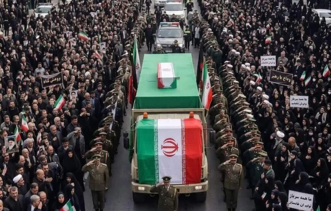 هر آنچه باید قبل از حضور در مراسم بدرقه و تشییع رهبر شهید همراهتان باشد/ قبل از خروج از خانه این چکلیست را مرور کنید/ ۱۰ وسیله ضروری