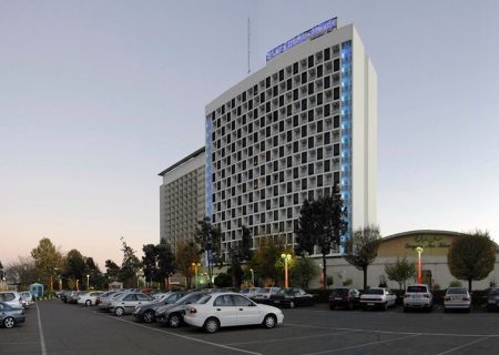 وقتی نیل آرمسترانگ مهمان تهران شد؛ روایت جذاب هتل استقلال از دیروز تا امروز
