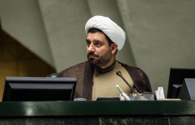 نماینده مجلس: اگر با عمان تفاهم شود، برای جمهوری اسلامی یک فتح‌الفتوح است/ بی‌اعتمادی به آمریکا همچنان پابرجاست اما دیپلماسی را تعطیل نمی‌کنیم
