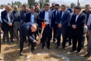  کلنگ‌زنی زمین‌های ورزشی روستاهای هاشم‌آباد و سیدان با حمایت مالی پست بانک ایران