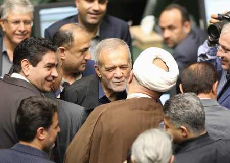 رسولی: طرح عدم کفایت سیاسی پزشکیان شلیکی به انسجام در بالاترین سطوح حاکمیت است/ ترقی: همانطور که با آقای خرازی برخورد شد، با بقیه هم برخورد شود
