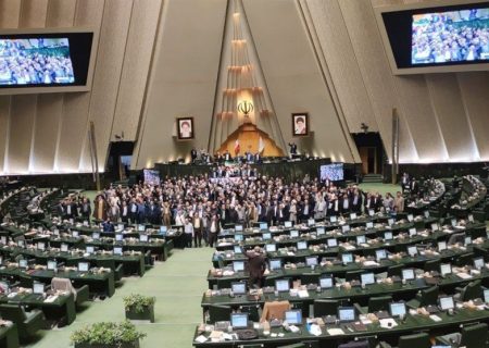 زندانی شدن نماینده مجلس خلاف قانون است؟ پاسخ به یک ابهام حقوقی درباره مرز مصونیت پارلمانی