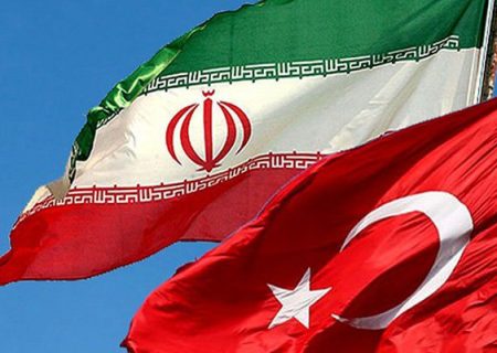 سه سال بلاتکلیفی دانش‌آموزان ایرانی در ترکیه؛ مدارکی که بین تهران و آنکارا معطل مانده‌اند