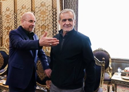طرح مناقشه برانگیز مقابله با نفوذ یک گام دیگر به جلو رفت/ قول رئیس مجلس به کجا رسید؟ / حرف آخر را مجلس می‌زند؟