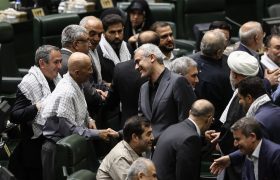فاطمی: استیضاح وزیر اقتصاد برای استماع حرف‌های او است/ نیک‌بین: موافق استیضاح نیستم/ نصیرپور: رأی اعتماد به وزیر اقتصاد اشتباه بود، استیضاح هم بدتر