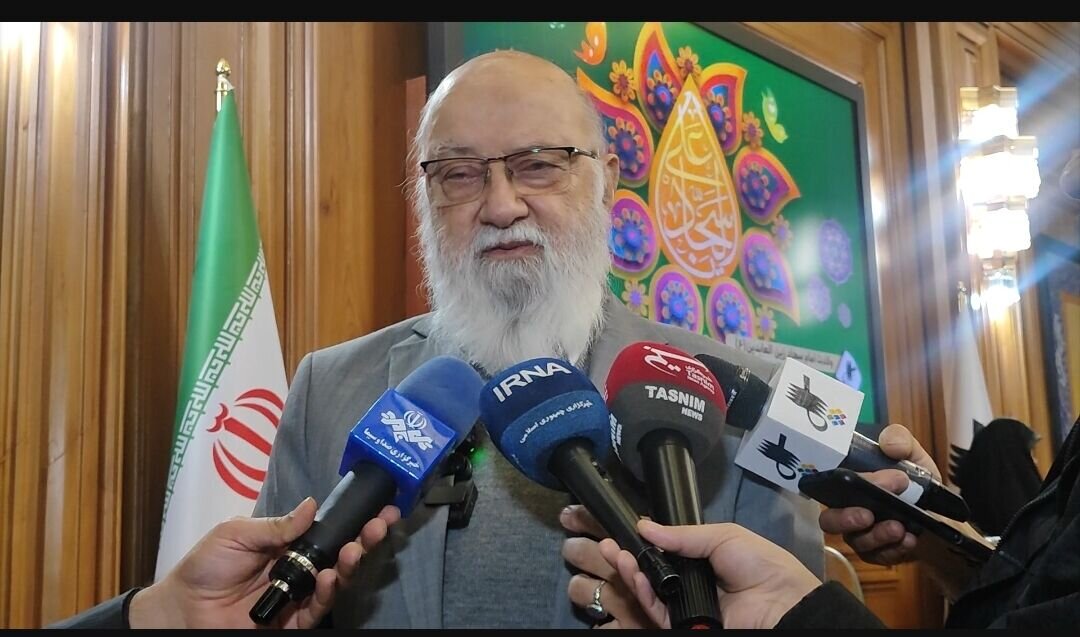 واکنش چمران به ماجرای حجاب‌بان‌ها در بازار تهران؛ مردم تهران گروگان نمایشگاه بین‌المللی هستند
