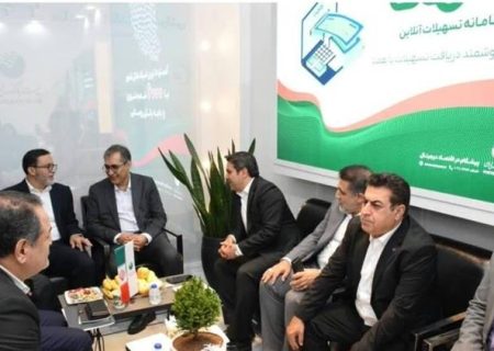 حضور نماینده مجلس در غرفه پست بانک ایران در الکامپ ۲۹