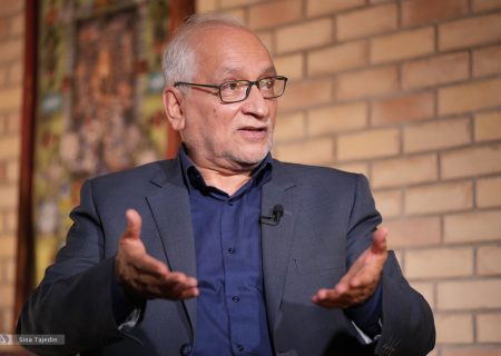 حسین مرعشی: هشدار می‌دهم که مسئولان برای جلوگیری از جنگ سوم مطلقاً حق هیچ ریسکی ندارند/ هر عقب‌نشینی تاکتیکی برای حفظ ایران لازم است ، باید انجام شود