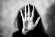 زن‌ کشی در فرانسه؛ ۱۱۱ زن در ۲۰۲۵ قربانی خشونت همسر یا شریک عاطفی خود شدند