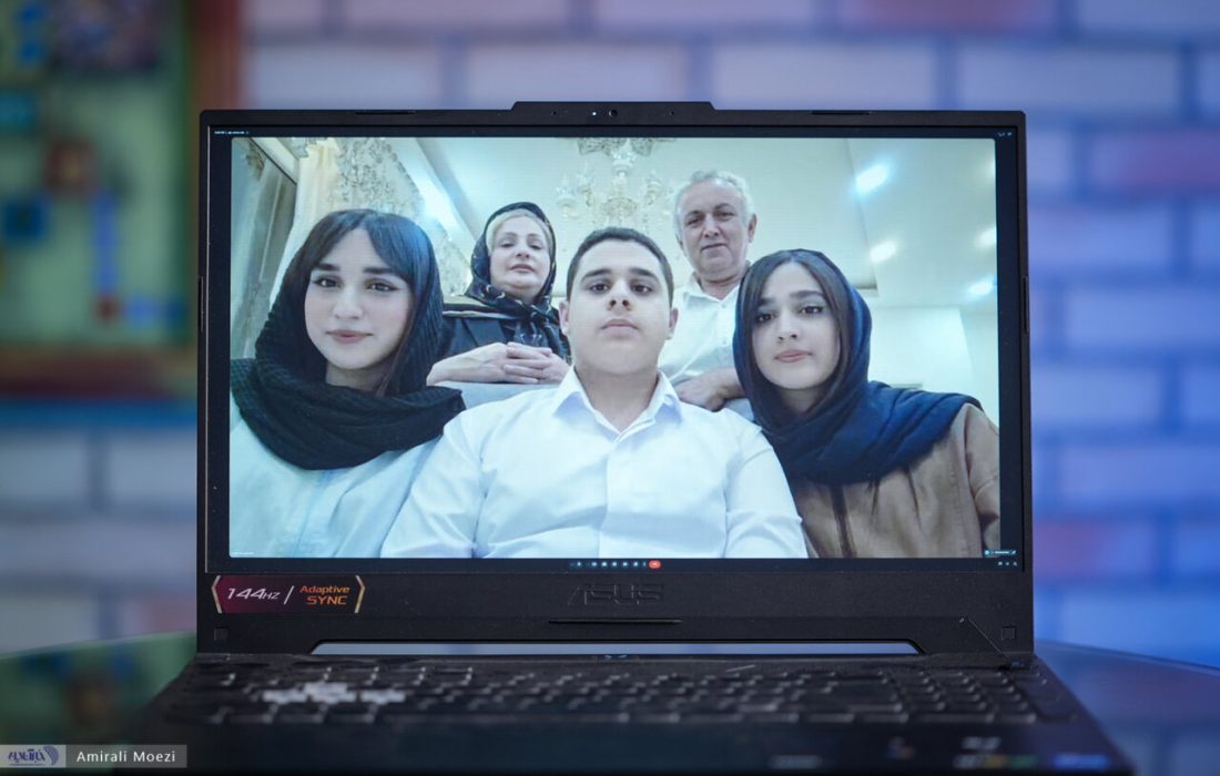 سه‌قلوهای صومعه‌سرایی با رتبه‌های ۱۹، ۱۳۲ و ۱۳۳/ مادر خانواده: ۱۷ سال بچه‌دار نمی‌شدیم/ انتخاب اول‌مان دندان‌پزشکی دانشگاه گیلان است