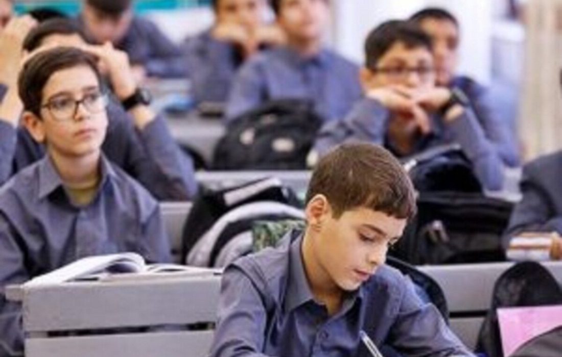 مدارس بندرعباس ۳ روز حضوری و ۲ روز مجازی شدند؛ جزئیات فعالیت مدارس قشم، سیریک و جاسک